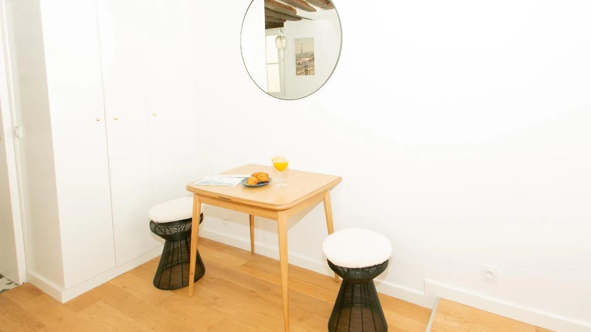 Pont De La 1Br Cozy Apartamento Paris 0*,